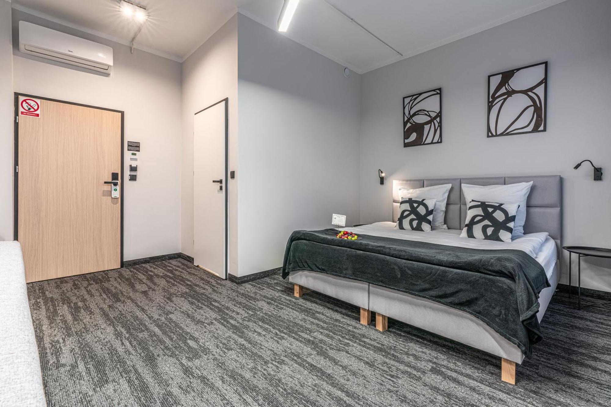 Vanta Business Center Скавіна Екстер'єр фото